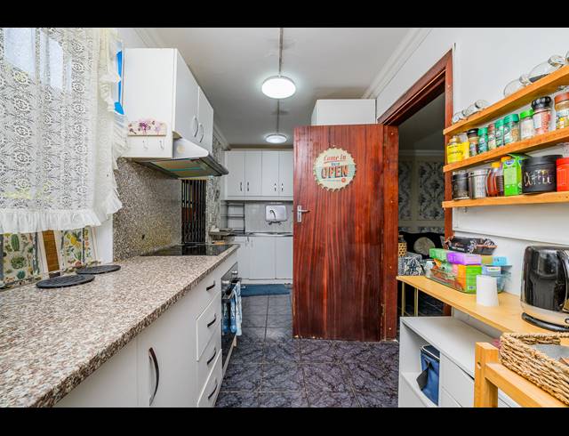 3 BEDROOM SECTIONAL TITLE FOR SALE IN RESERVOIR HILLS